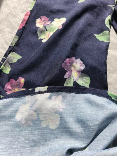 Pantalón floreado azul - miniatura 4