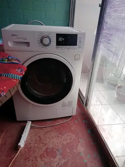 Lavadora secadora Midea 8kg - miniatura 2