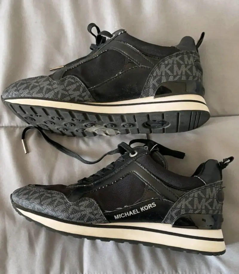 Zapatillas Michael Kors negras - 1