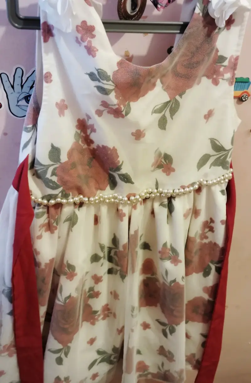 Vestido floral con detalles perlados - 1