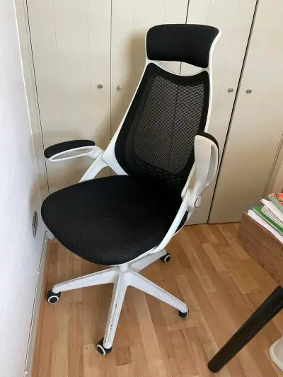 Silla de oficina ergonómica negra - miniatura 2