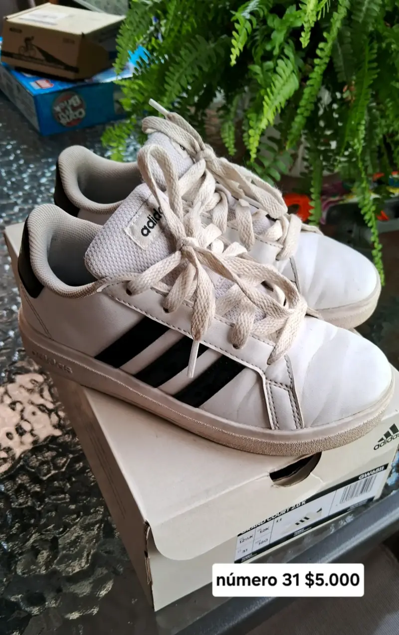 Zapatillas blancas Adidas n°31