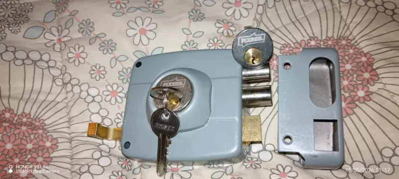 Cerradura Fixser con llaves - 3