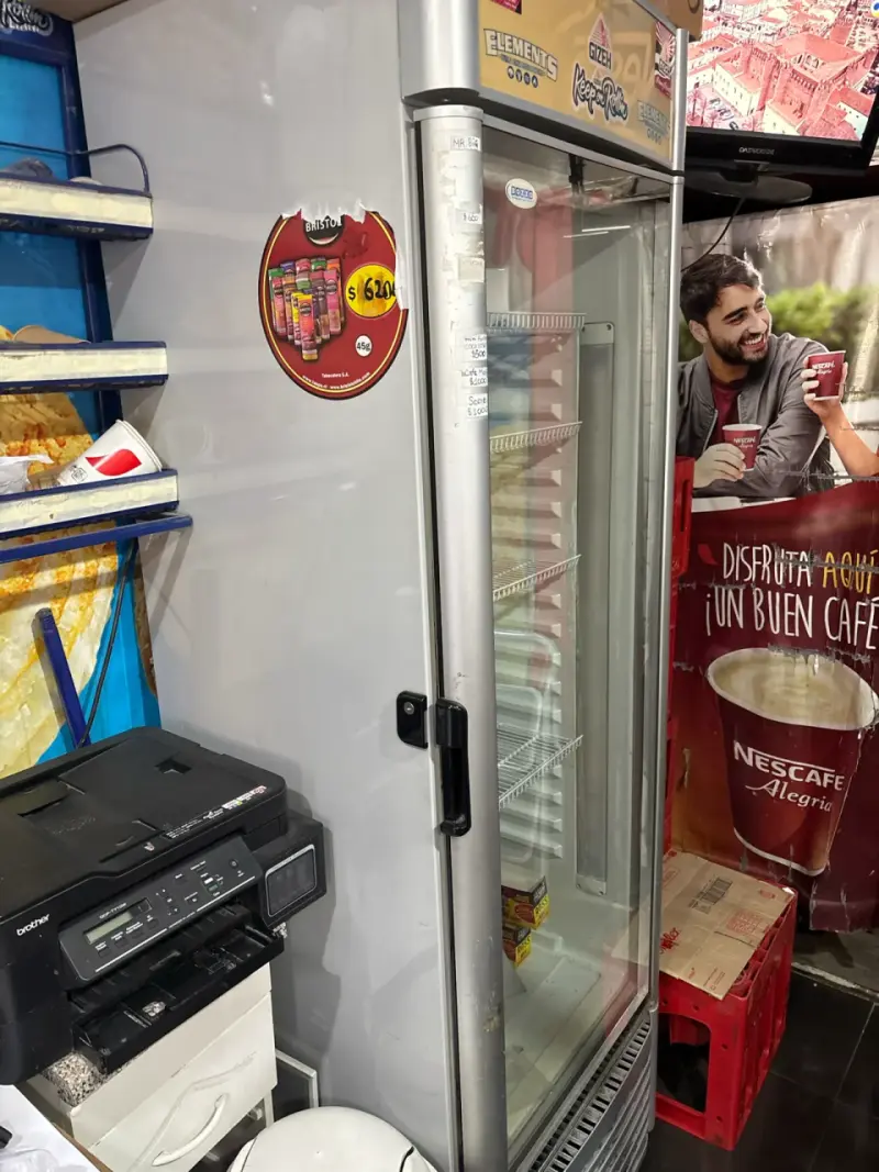 Refrigerador comercial - 2