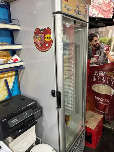 Refrigerador comercial - miniatura 2