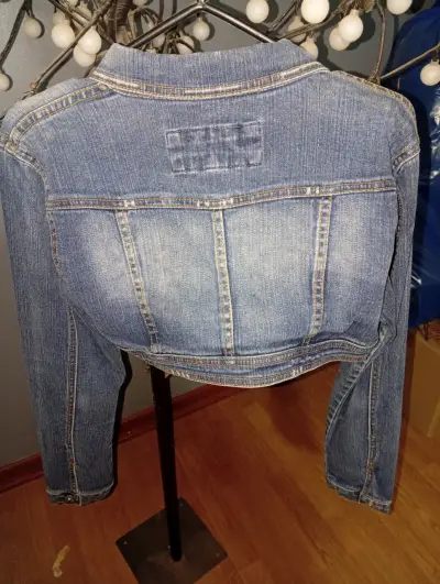 Chaqueta corta de mezclilla - miniatura 2