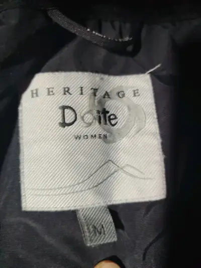 Parka negra con capucha - miniatura 2