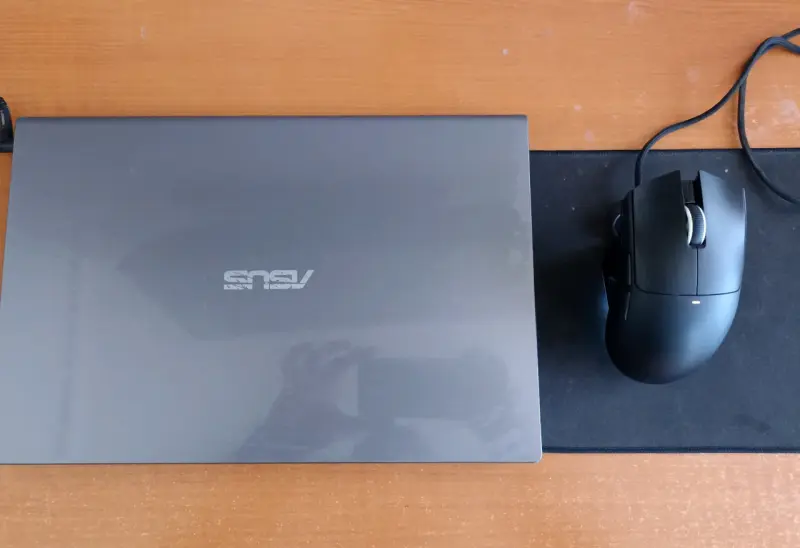 laptop ASUS Windows 11 (16GB RAM) (ryzen 7)+ mouse - 1