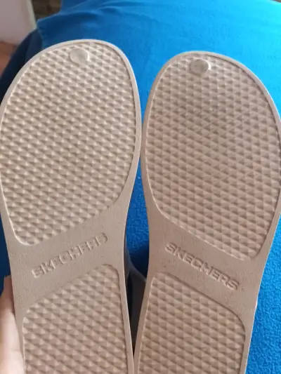 Sandalias beige de mujer - miniatura 2