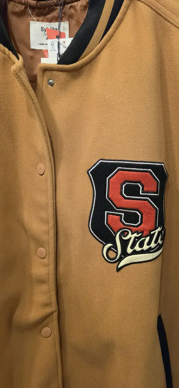 Chaqueta varsity marrón y negra - 3