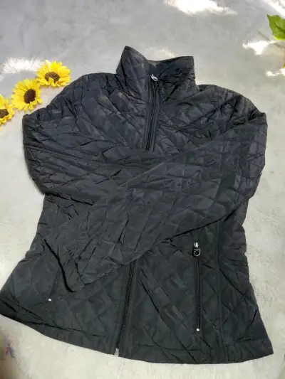 Chaqueta acolchada negra mujer - miniatura 1