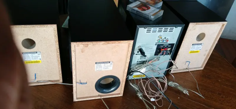 Sistema de audio LG con USB - 4