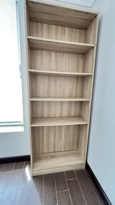 Estantería de madera alta - miniatura 1