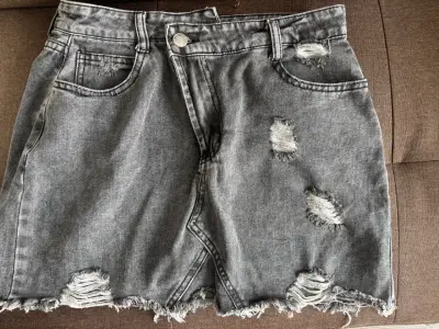 Falda denim desgastada gris - miniatura 1
