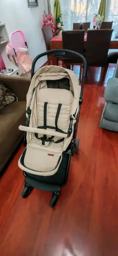 Coche para bebé beige plegable - miniatura 1