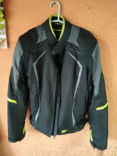 Chaqueta de moto negra y gris - miniatura 1