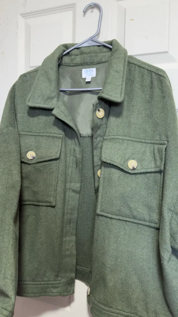 Chaqueta verde estilo militar - 3