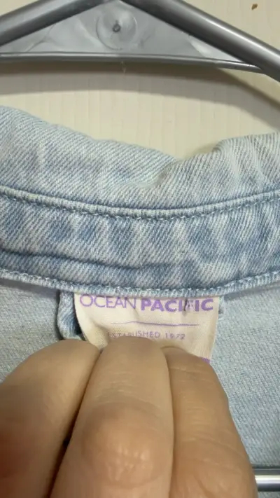 Chaqueta  de mezclilla azul claro - miniatura 3