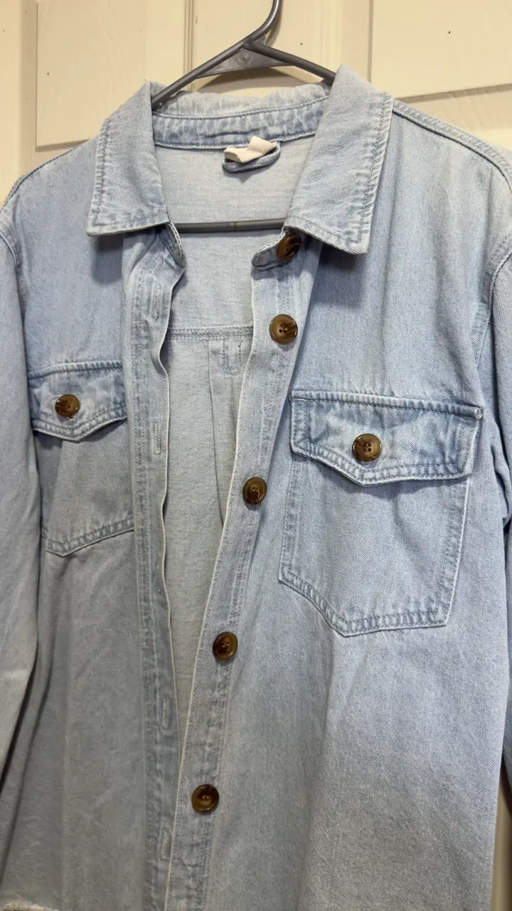 Chaqueta  de mezclilla azul claro - 4