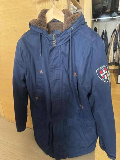 Chaqueta azul con capucha de peluche - miniatura 1