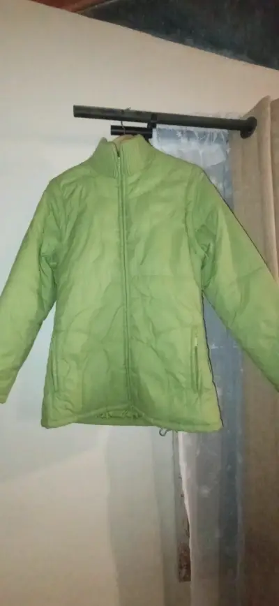 Chaqueta verde acolchada - miniatura 1