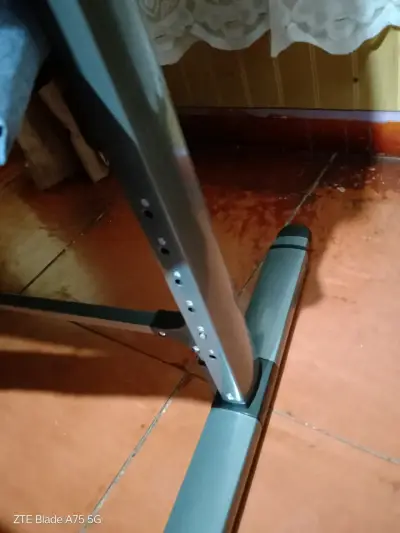 Cuna de bebé con borde azul - miniatura 2