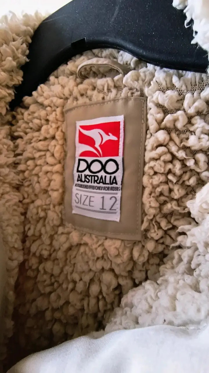 Parka beige con forro de chiporro - 4