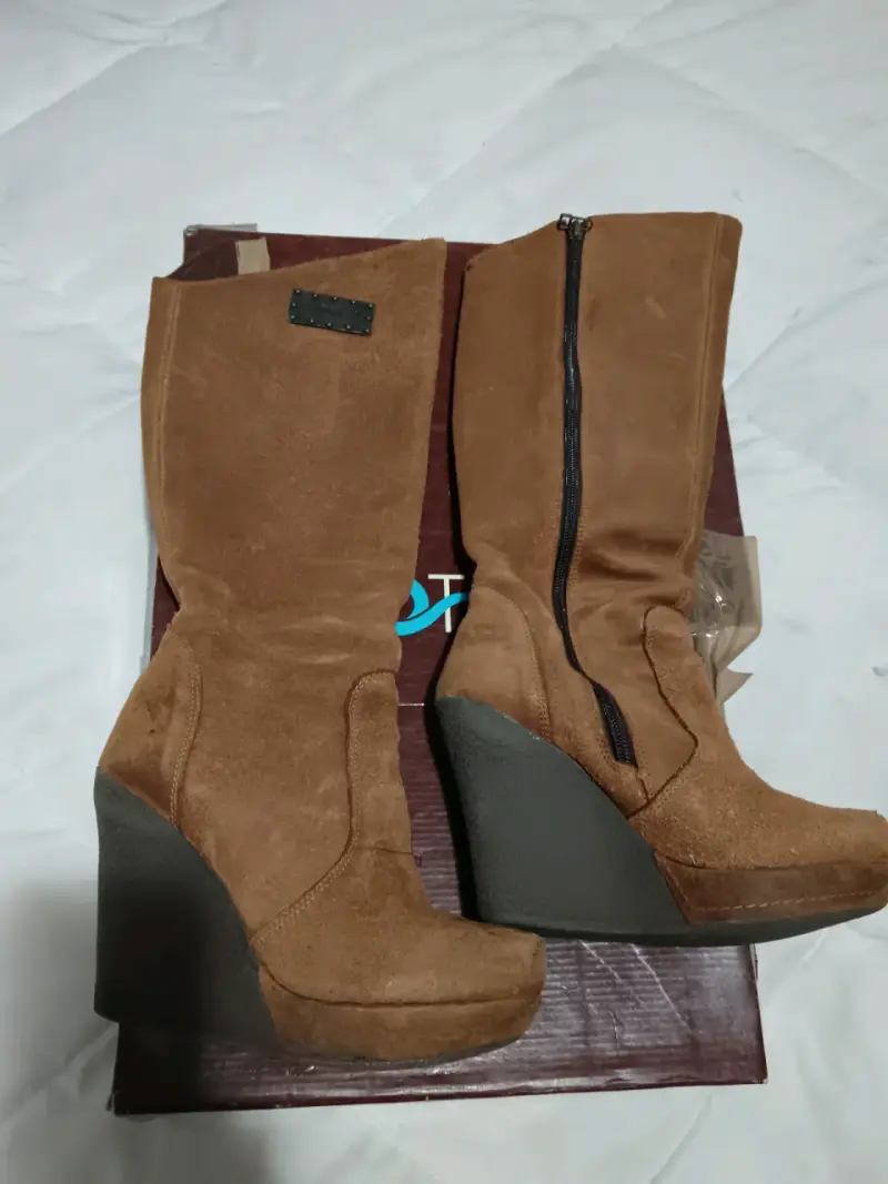 Botas de gamuza marrón con plataforma - 2