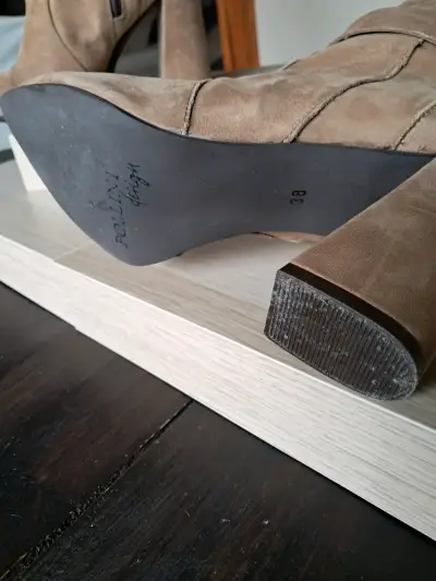 Botas Pollini  de tacón tabaco, 100% cuero - miniatura 4