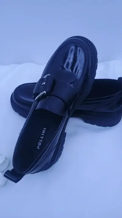 Mocasines burdeos brillantes - miniatura 2