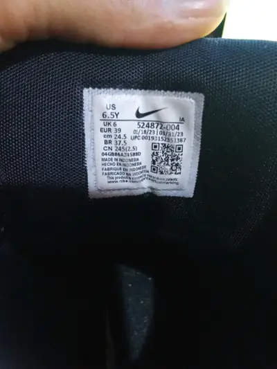 Botas negras impermeables nike 36.5 - miniatura 2