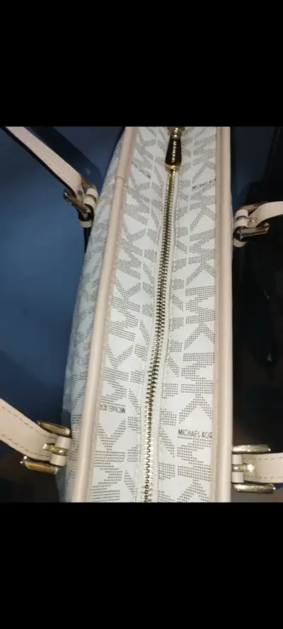 CARTERA MICHAEL KORS ORIGINAL PERFECTO ESTADO - miniatura 4