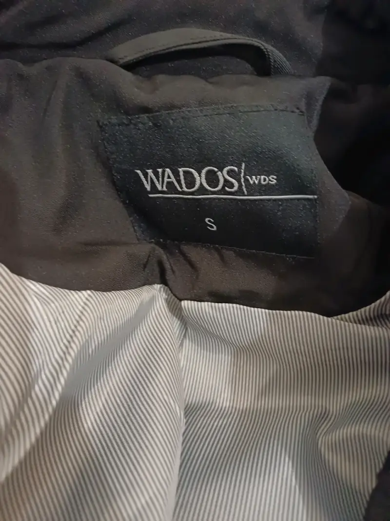 Abrigo negro con cinturón wados - 6