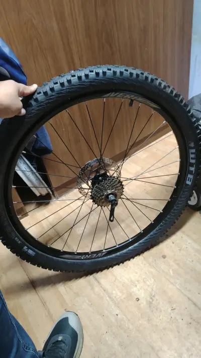 Rueda 27.5 trasera de bicicleta MTB - miniatura 1