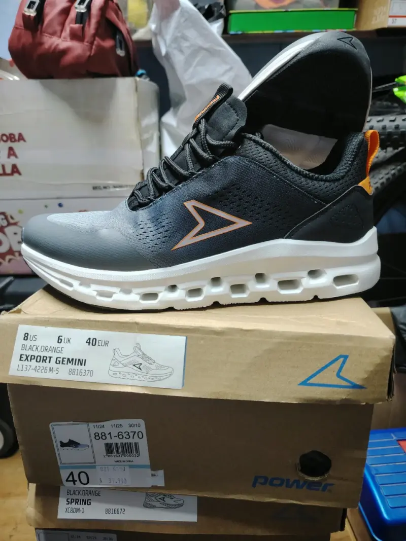 Zapatillas deportivas hombre 25mil cada par - 3