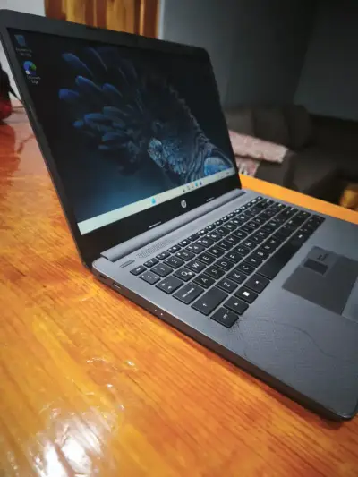 Notebook HP 245 G8 Ryzen 3 | 16GB RAM | SSD 512GB - miniatura 4
