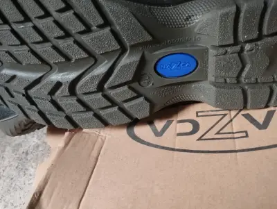 Zapatos de seguridad marrones - miniatura 2