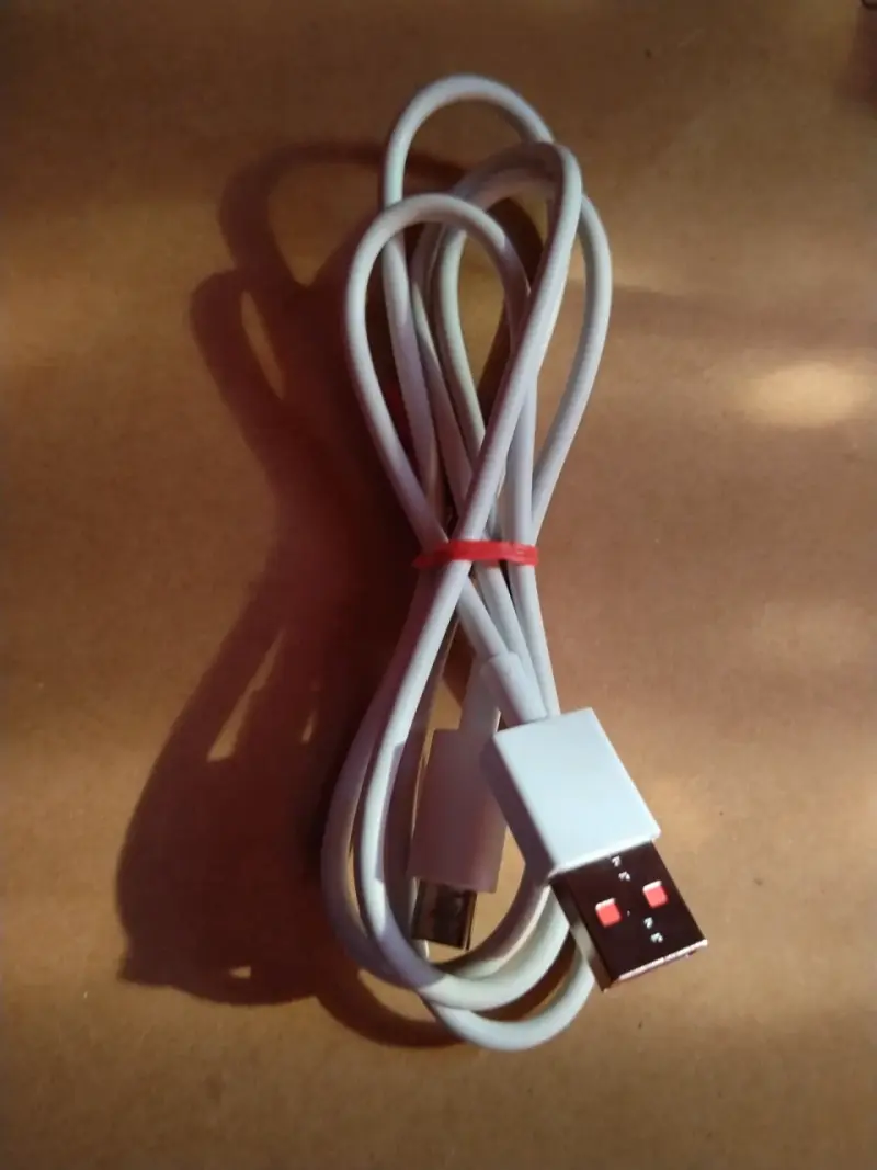 Celular vivo Y27 con cable de cargador original - 5
