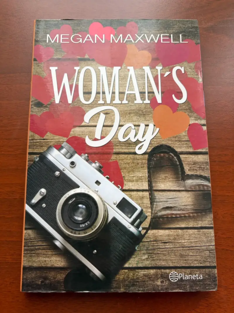Libro 'Woman's Day' - Megan Maxwell