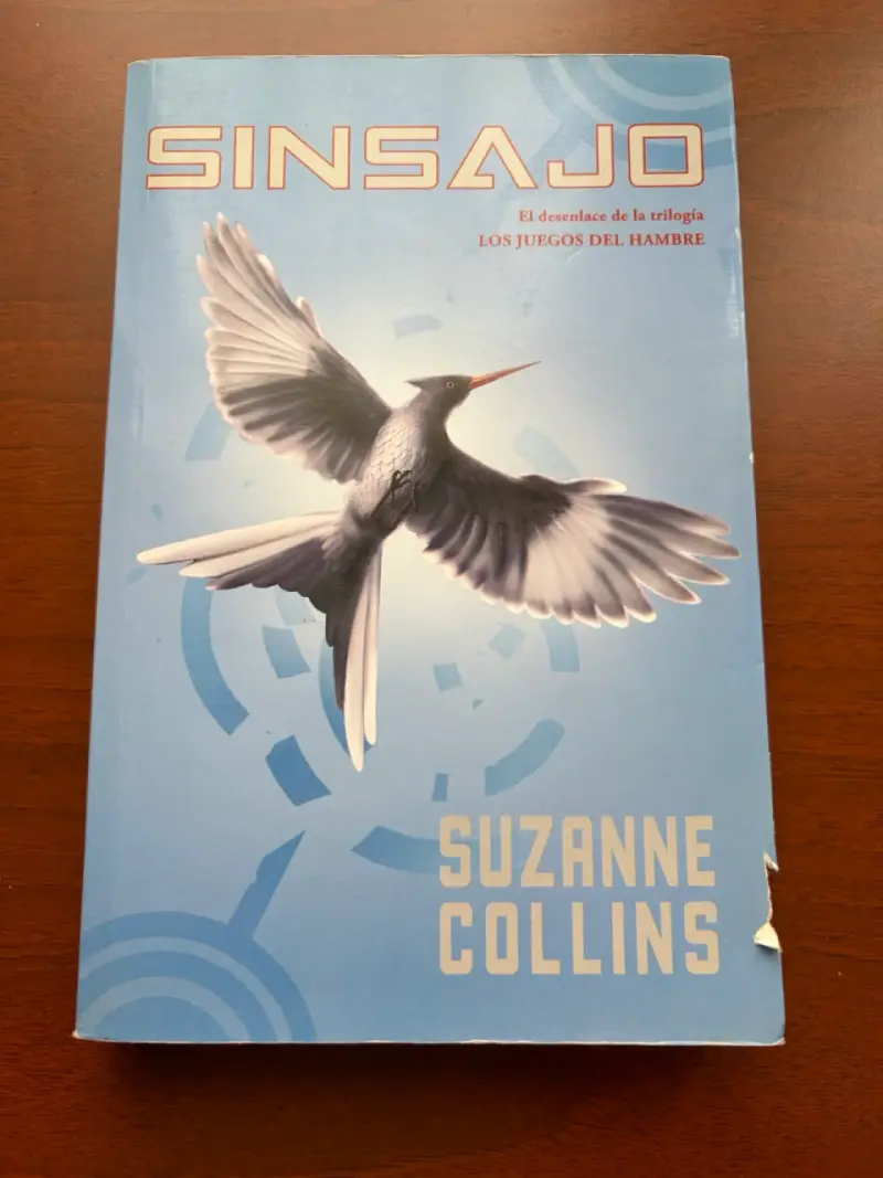 Libro Sinsajo Suzanne Collins