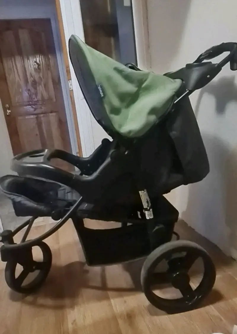 Coche Travel Infanti verde-negro - 1