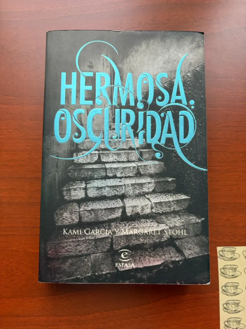 Libro Hermosa Oscuridad