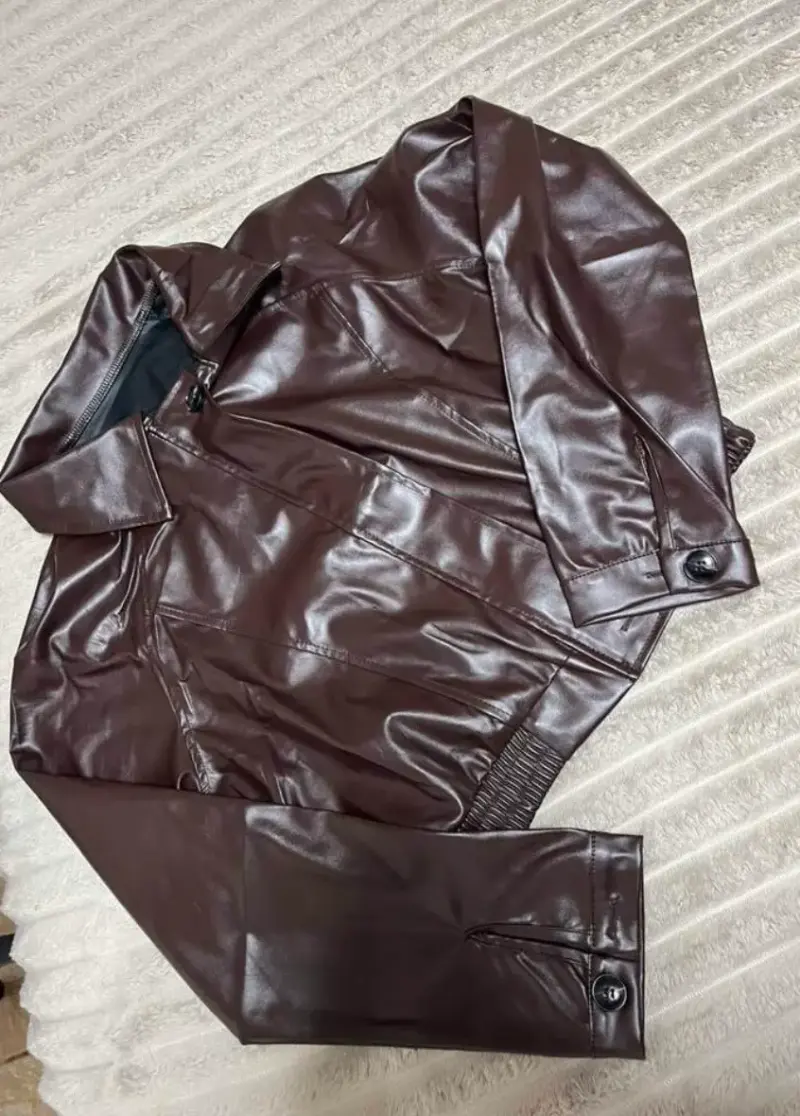 Chaqueta de cuero marrón