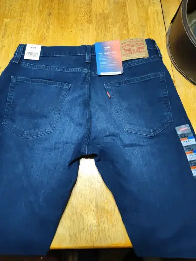 Jeans Levi's azul oscuro nuevos - miniatura 1