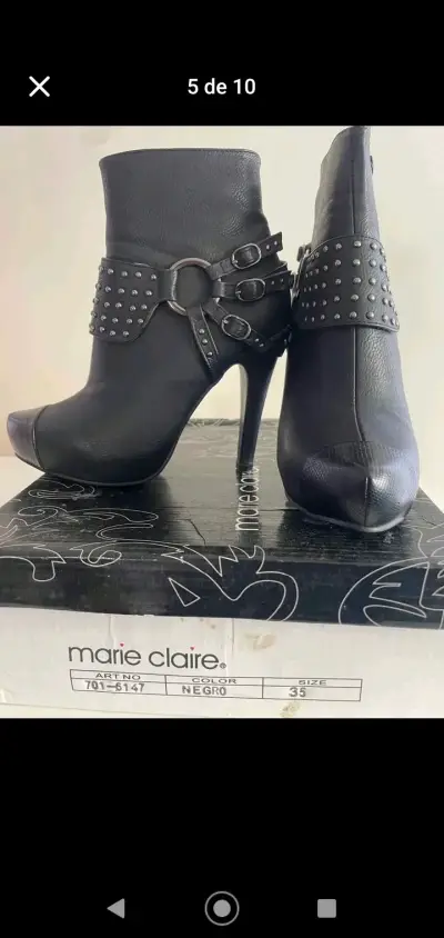 Botines negros con hebillas - miniatura 1