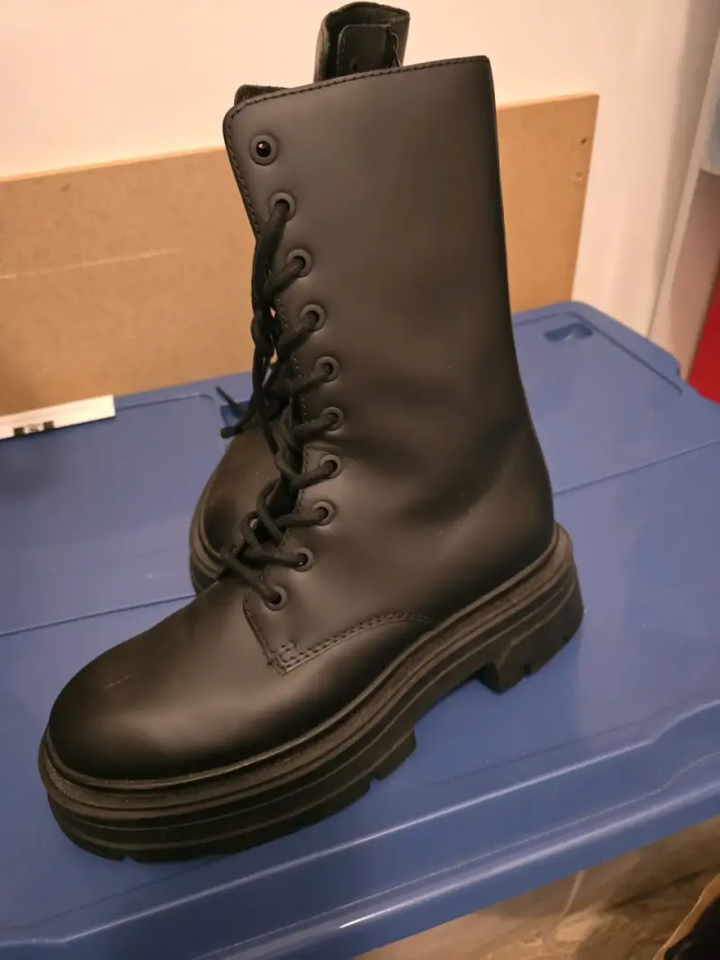Botas negras con cierre - 6