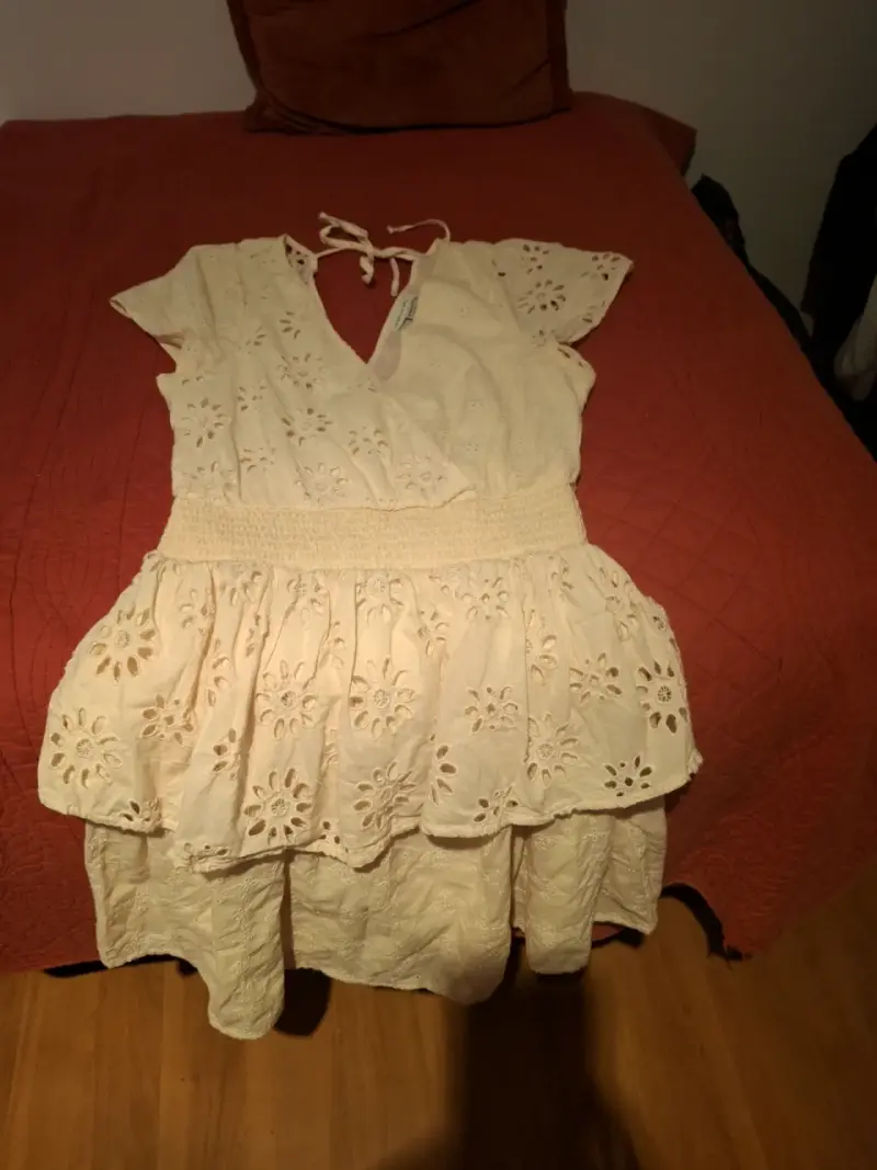 Vestido morado con diseño floral - 2
