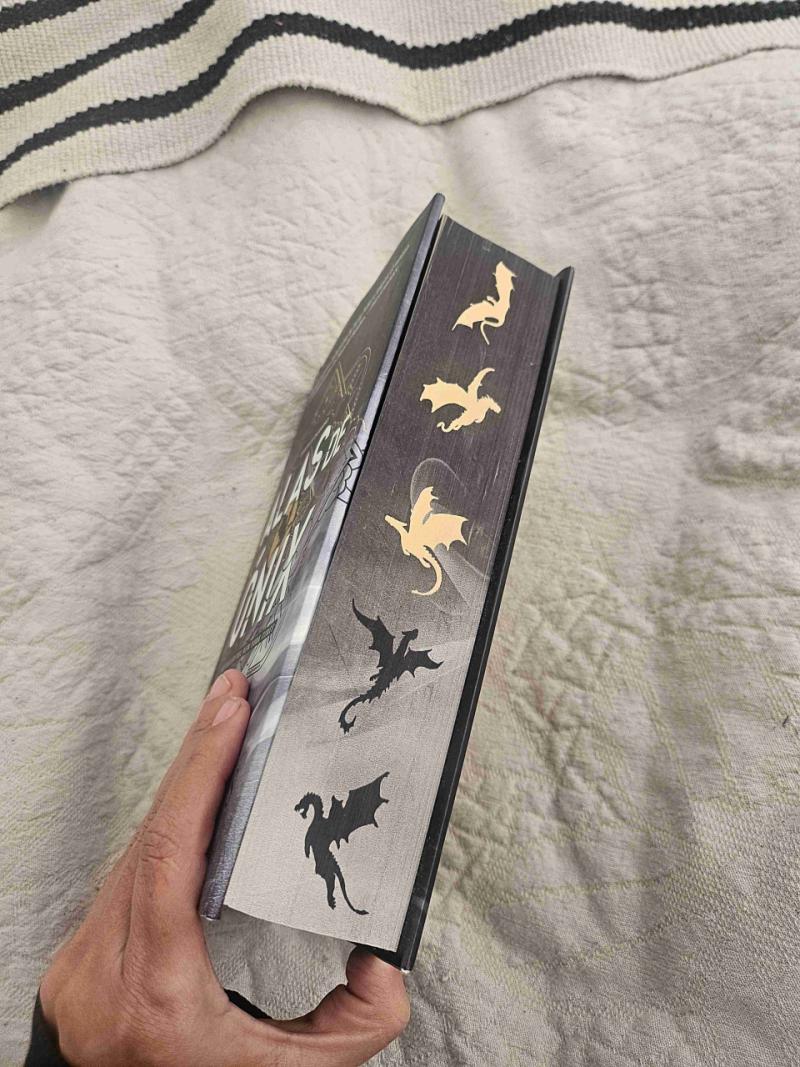 Libro Alas de Ónix, tapa dura, Rebecca Yarros - 3