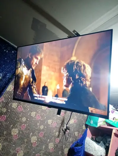Televisor LED pantalla plana - miniatura 2