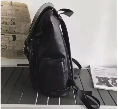 Mochila negra de cuero sintético 24L - miniatura 5